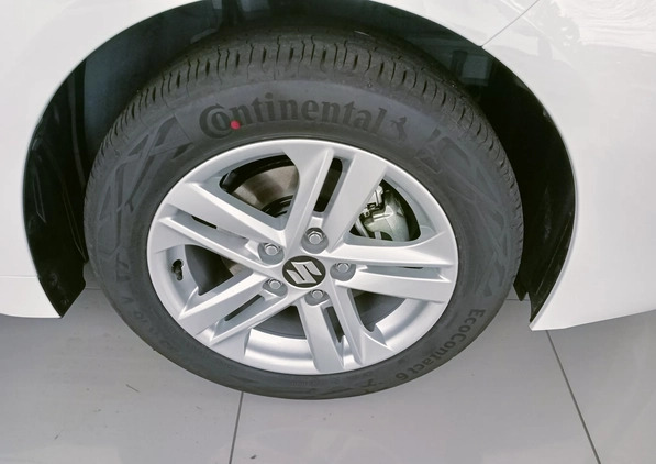 Suzuki Swace cena 121900 przebieg: 5, rok produkcji 2023 z Czerwionka-Leszczyny małe 211